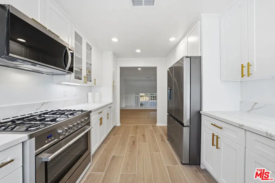 25715 Wagner Way #B, Stevenson Ranch, CA 91381 - #3