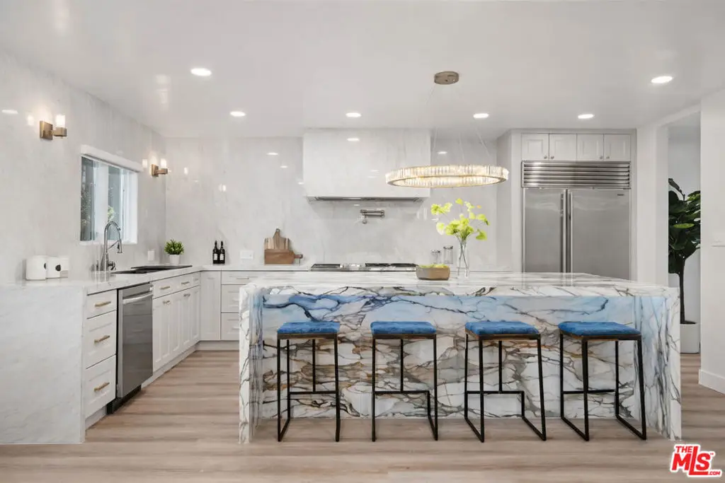 5439 Gentry Avenue, Valley Village, CA 91607 - #1
