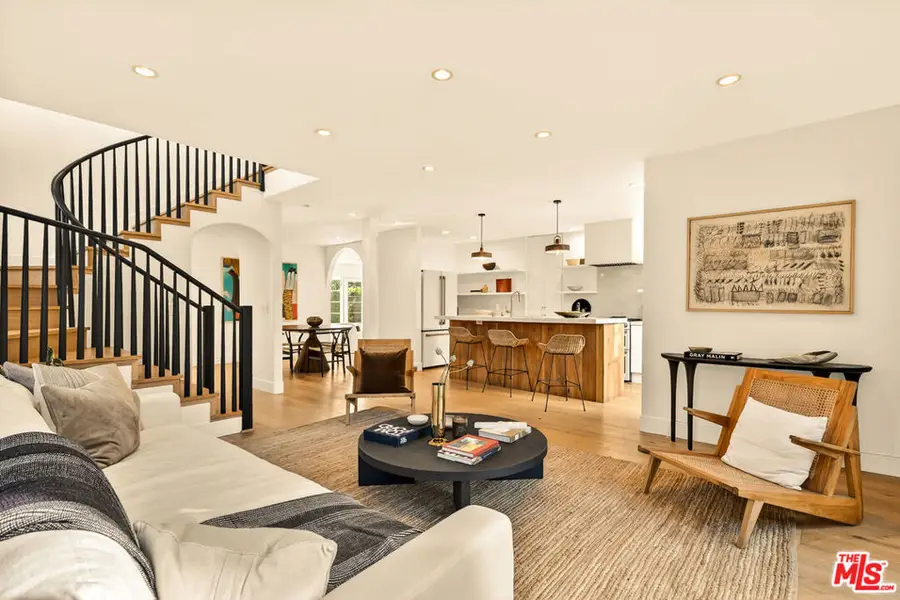 3128 Stanford Avenue, Venice, CA 90292 - #2