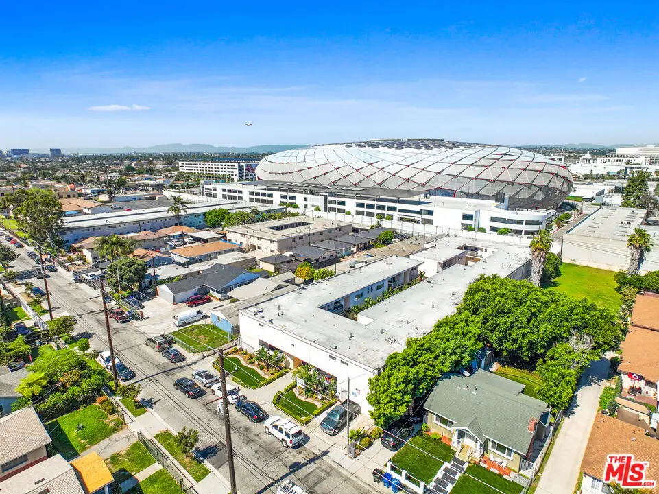 3835 W 104th Street, Inglewood, CA 90303 - #1