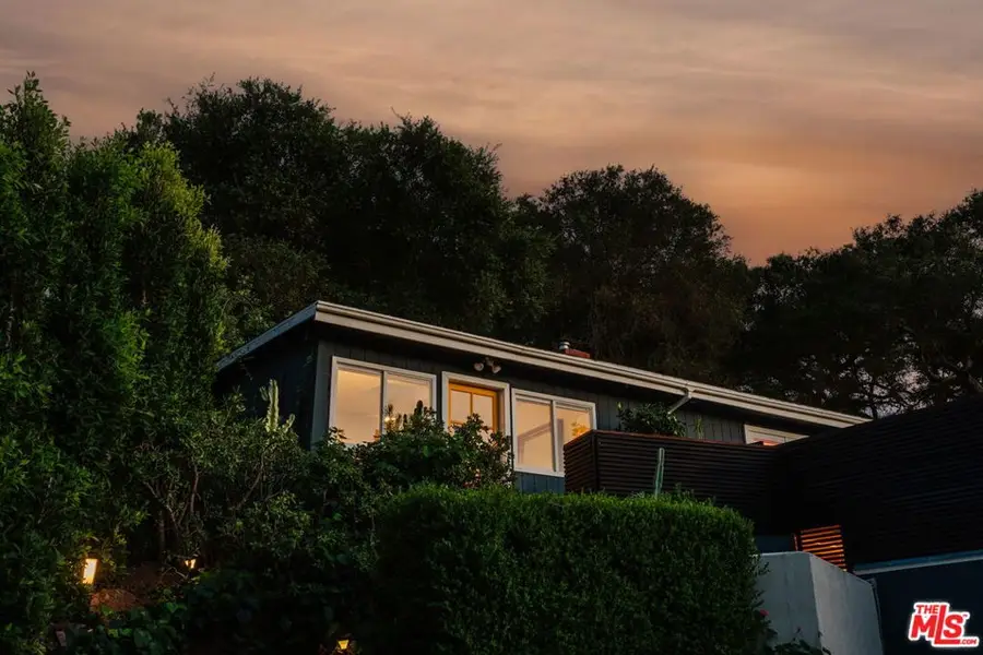 21114 Colina Drive, Topanga, CA 90290 - #2