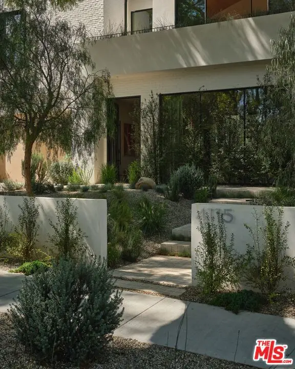 4115 Ventura Canyon Avenue, Sherman Oaks, CA 91423 - #2