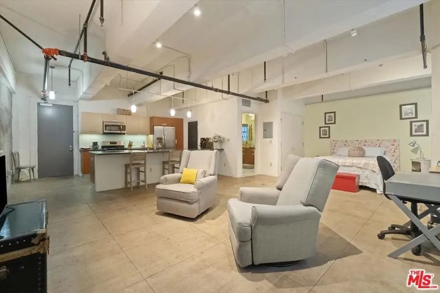 746 S Los Angeles Street #403, Los Angeles, CA 90014 - #2