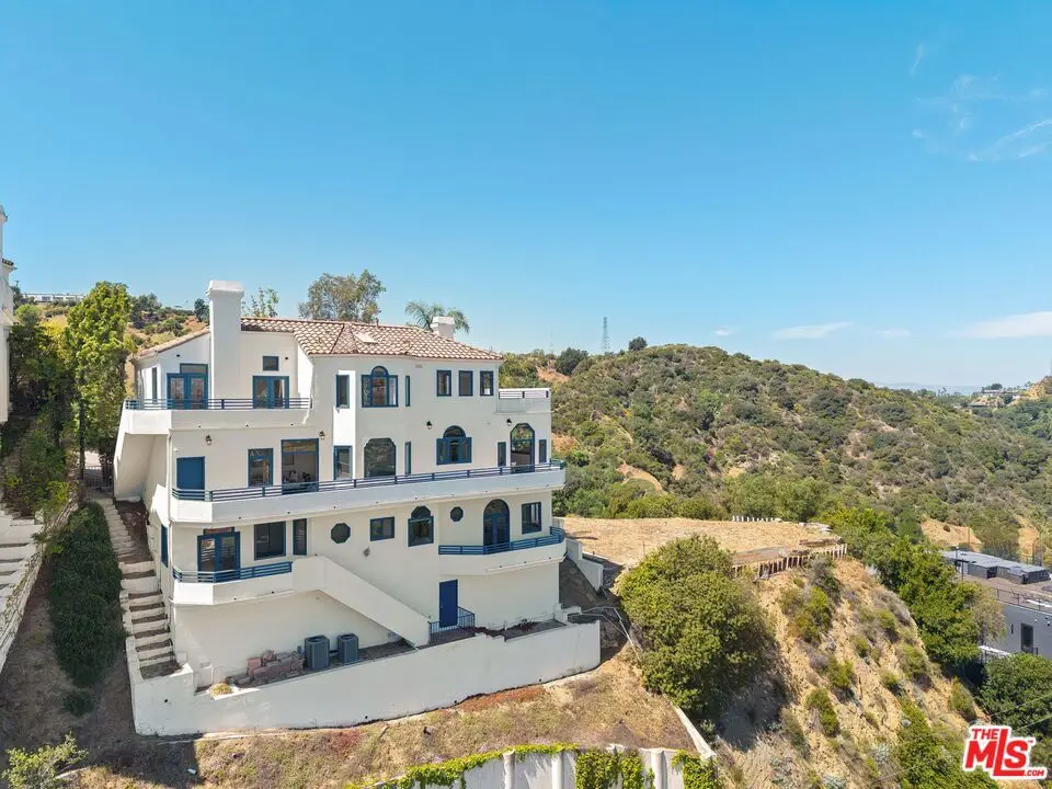 2131 Kew Drive, Los Angeles, CA 90046 - #1