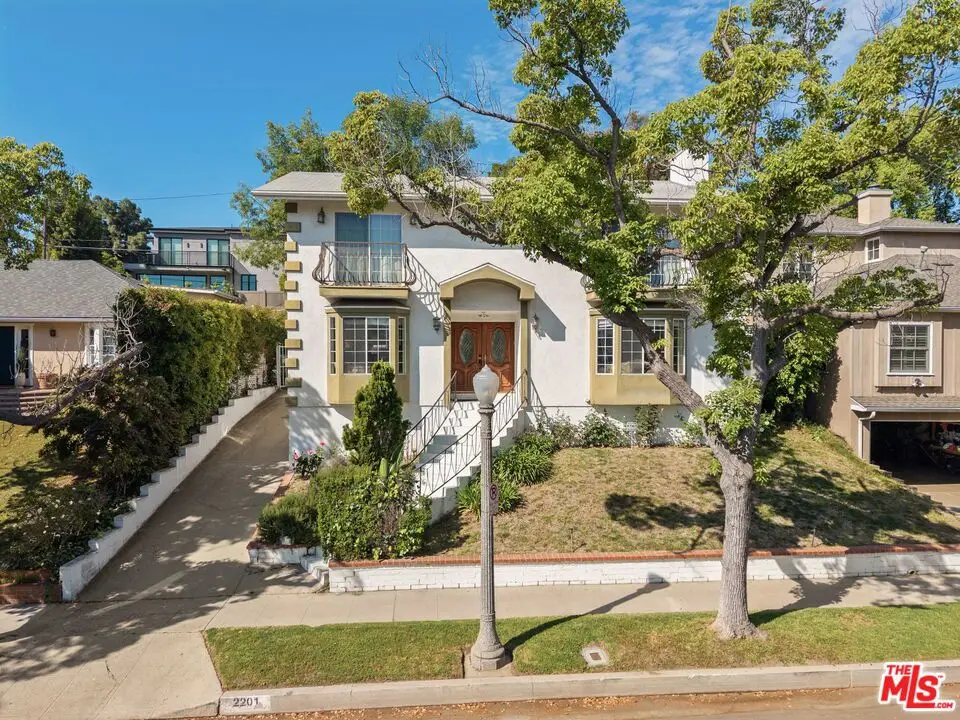 2201 Hillsboro Avenue, Los Angeles, CA 90034 - #1