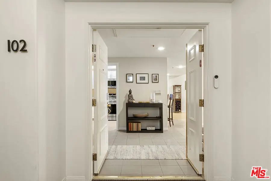 12011 Goshen Avenue #102, Los Angeles, CA 90049 - #2