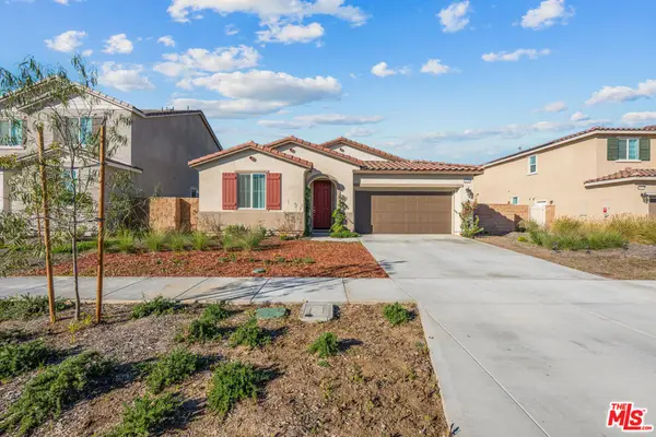 2735 Moonshimmer Street, Hemet, CA 92543