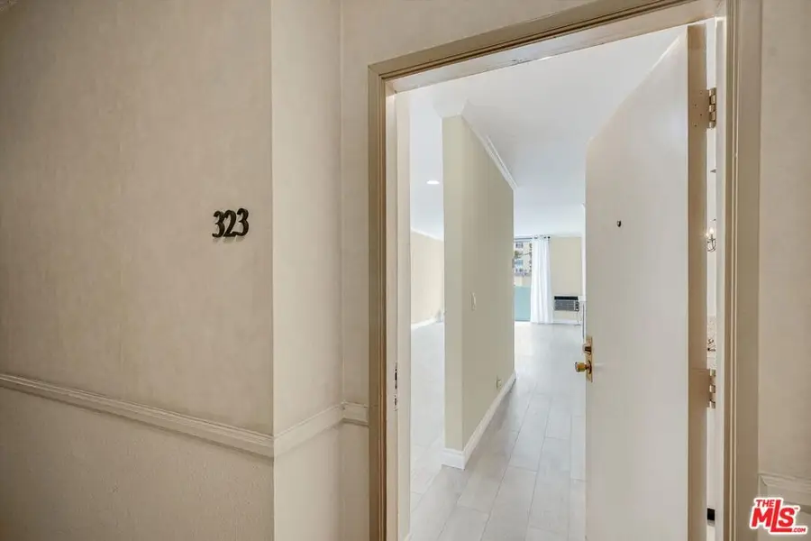 11645 Montana Avenue #323, Los Angeles, CA 90049 - #3