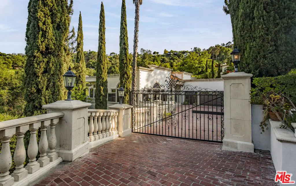 1/2 Multiview Drive, Los Angeles, CA 90068 - #1