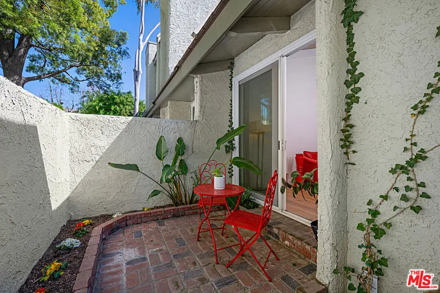 11824 Moorpark Street #F, Studio City, CA 91604 - #3