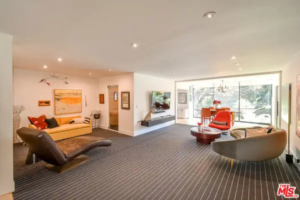 289 S Barrington Avenue #A211, Los Angeles, CA 90049