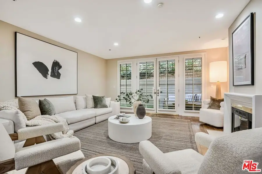 575 S Barrington Avenue #107, Los Angeles, CA 90049 - #3