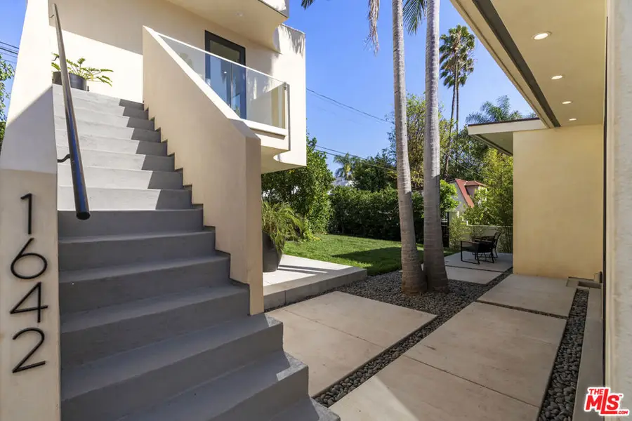 1640 N Gardner Street, Los Angeles, CA 90046 - #3