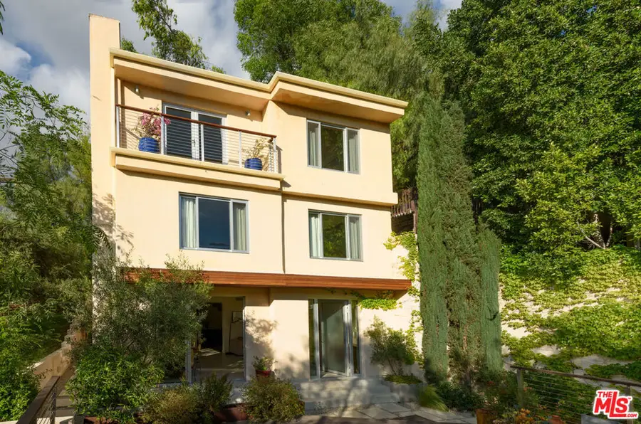 4132 Empis Street, Woodland Hills, CA 91364 - #3