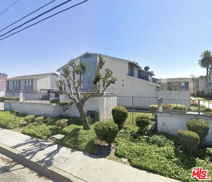 810 W Compton Boulevard #16, Compton, CA 90220 - #3
