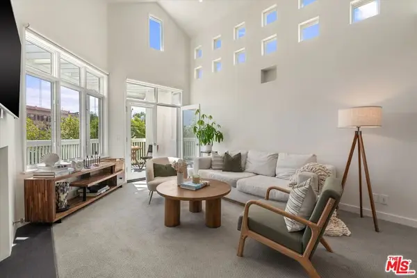 3002 3rd Street #304, Santa Monica, CA 90405