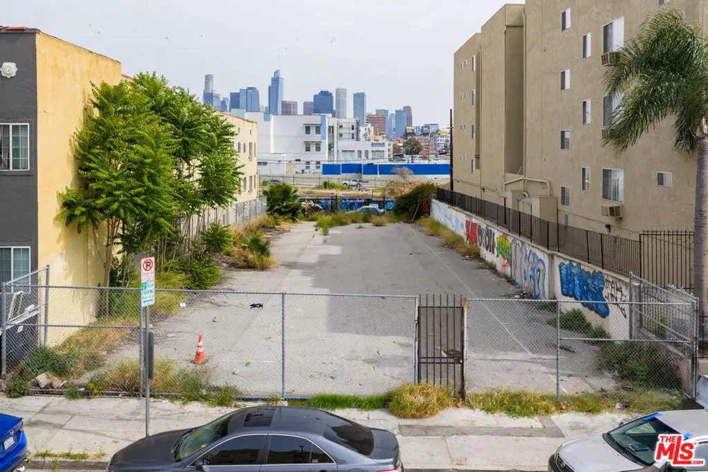 744 S Carondelet Street, Los Angeles, CA 90057 - #1