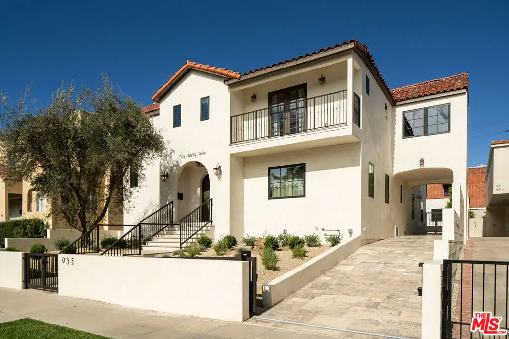 933 S Sycamore Avenue, Los Angeles, CA 90036 - #1