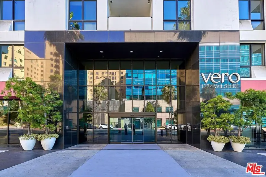 1234 Wilshire Boulevard #204, Los Angeles, CA 90017 - #3