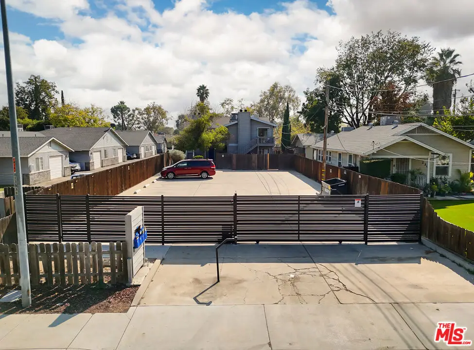 2301 Buena Vista Street, Bakersfield, CA 93304 - #1