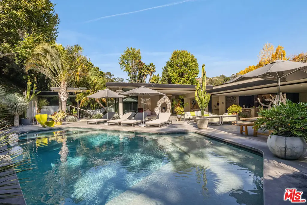 1087 Moraga Drive, Los Angeles, CA 90049 - #1