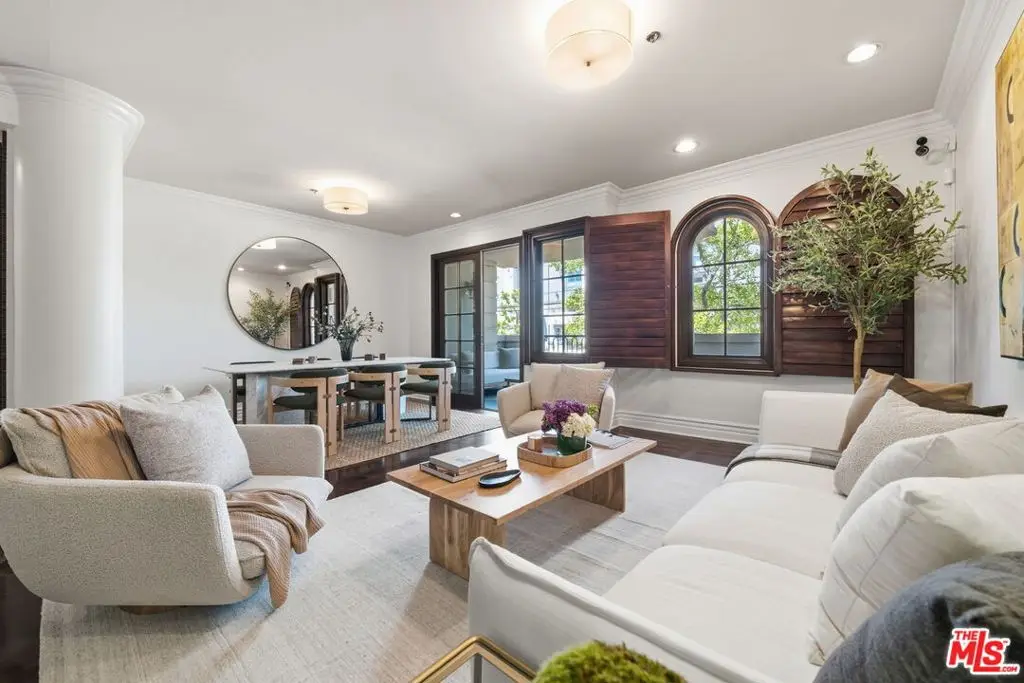 850 N Croft Avenue #202, Los Angeles, CA 90069 - #1