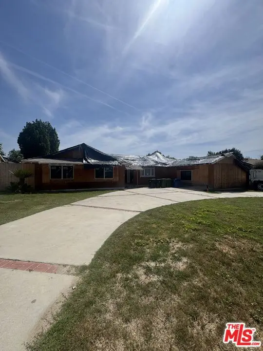 9312 Lasaine Avenue, Northridge, CA 91325 - #3