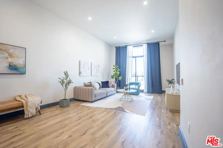 3223 W 6th Street #205, Los Angeles, CA 90020 - #3