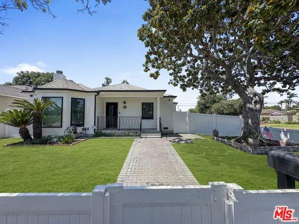 1901 S Point View Street, Los Angeles, CA 90034