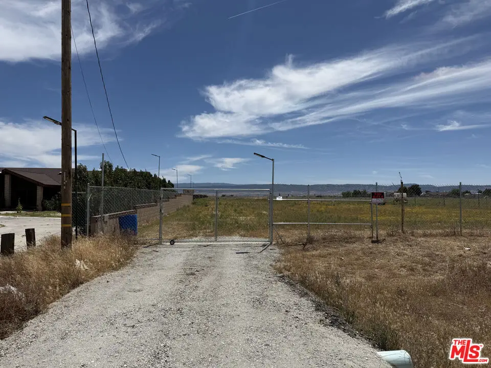 0 Avenue F, North Antelope Valley, CA 93536 - #1