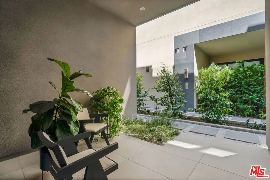 652 Huntley Drive #102, West Hollywood, CA 90069 - #3