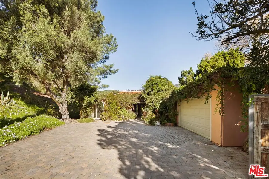 5863 Bonsall Drive, Malibu, CA 90265 - #3