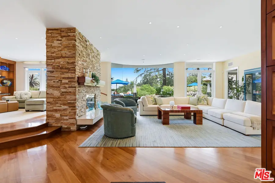 4101 Clear Valley Drive, Encino, CA 91436 - #3