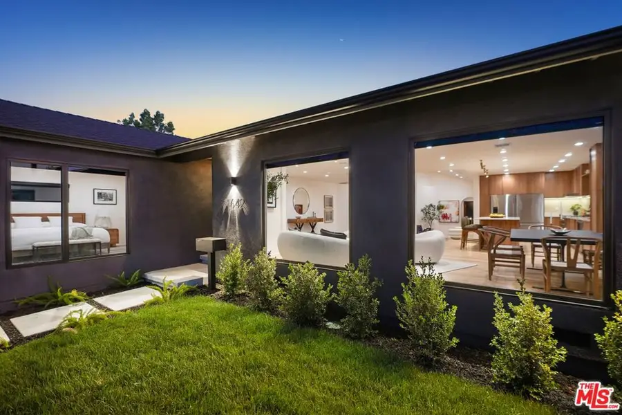 11642 Hartsook Street, Valley Village, CA 91601 - #3