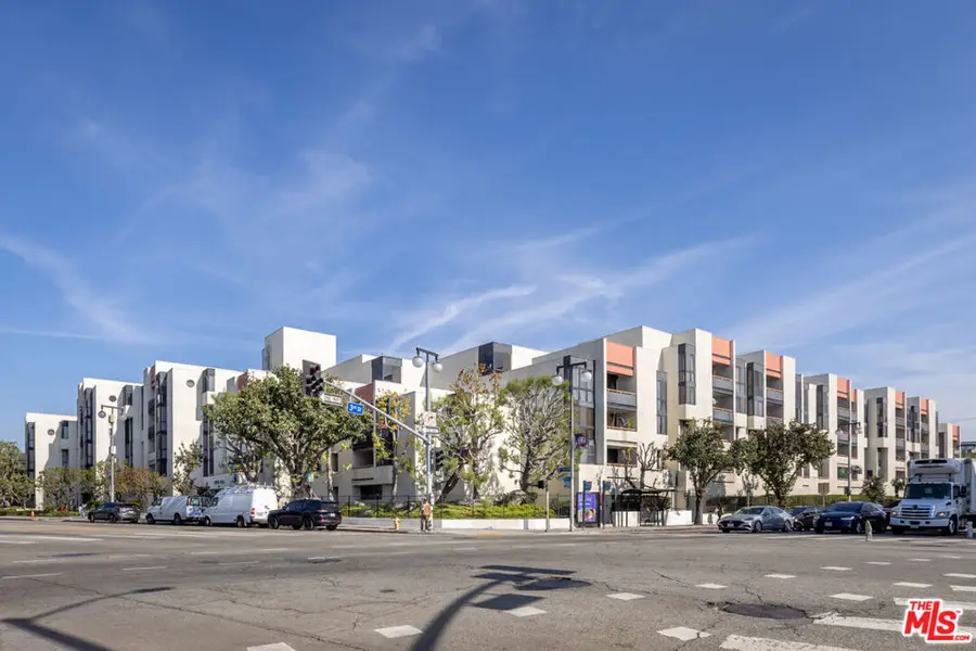 222 S Central Avenue #315, Los Angeles, CA 90012 - #2