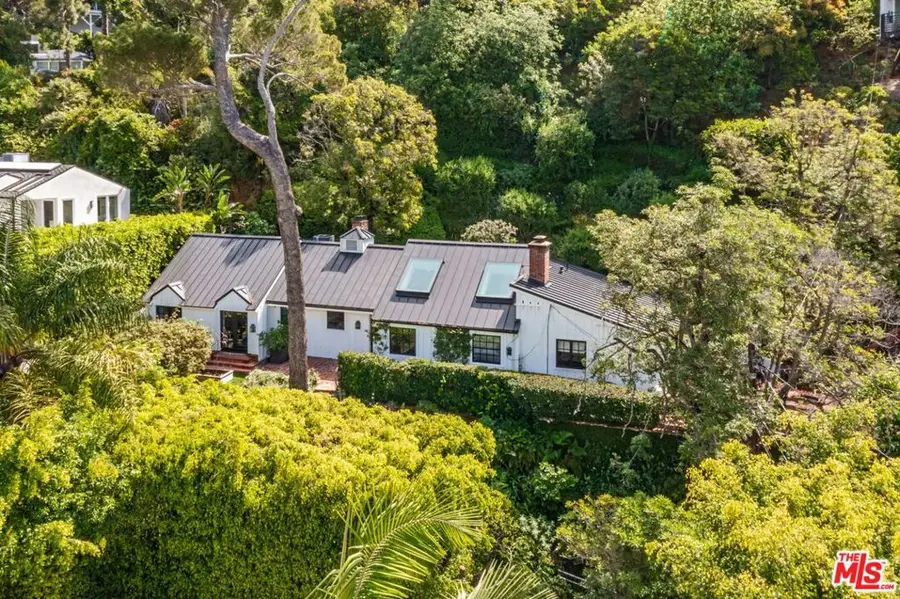 9151 Warbler Place, Los Angeles, CA 90069 - #2