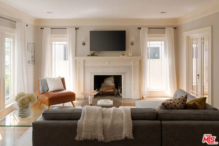 101 N Arden Boulevard, Los Angeles, CA 90004 - #2