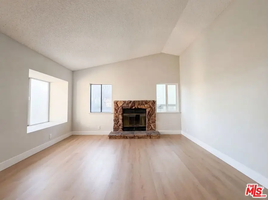 2553 E Avenue J4, Lancaster, CA 93535 - #3