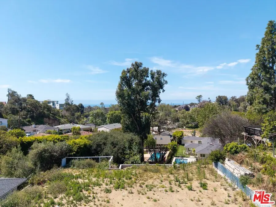 1025 Las Pulgas Road, Pacific Palisades, CA 90272 - #3