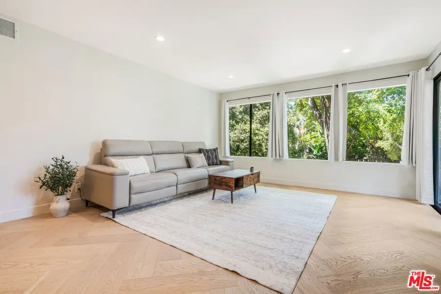 950 N Kings Road #216, West Hollywood, CA 90069 - #2