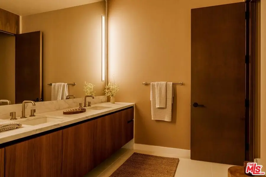 702 N Doheny Drive #302, West Hollywood, CA 90069 - #3