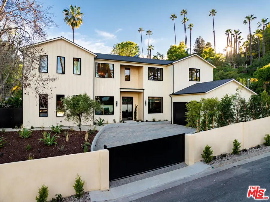 18100 Karen Drive, Tarzana, CA 91356 - #3