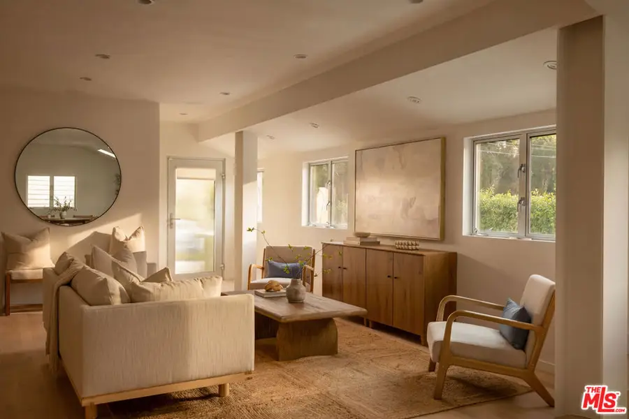 257 Entrada Drive, Santa Monica, CA 90402 - #3