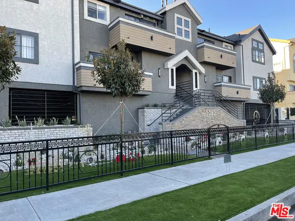 5325 Denny Avenue, North Hollywood, CA 91601