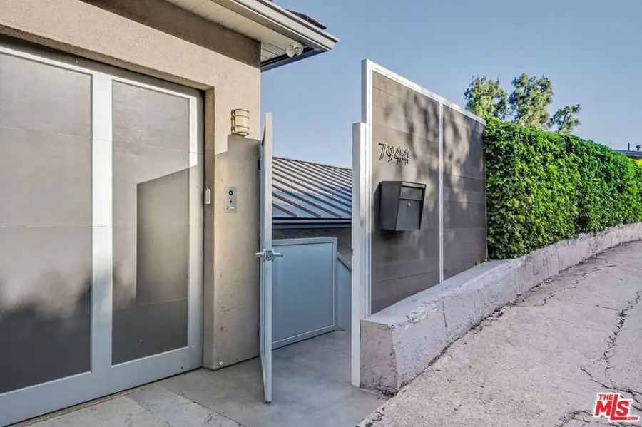 7944 Fareholm Drive, Los Angeles, CA 90046 - #2