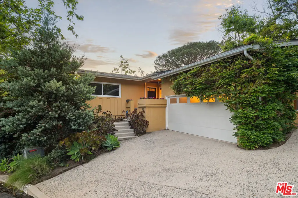 8115 Laurelmont Drive, Los Angeles, CA 90046 - #1