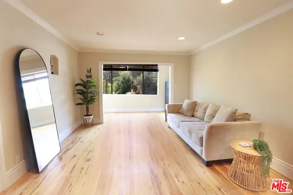 14934 Dickens Street #19, Sherman Oaks, CA 91403