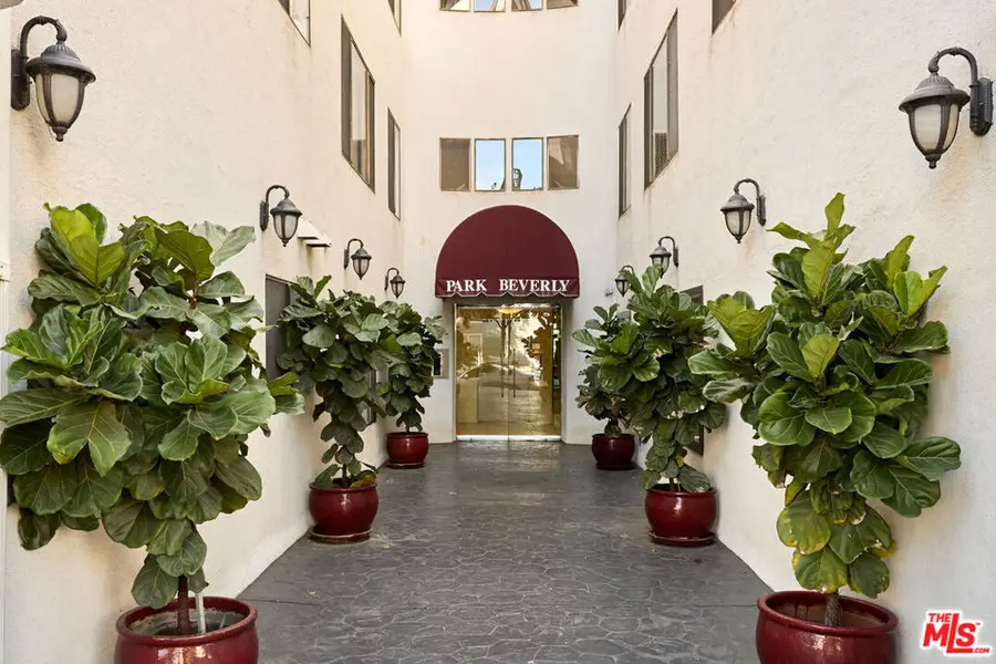 221 S Gale Drive #305, Beverly Hills, CA 90211 - #2
