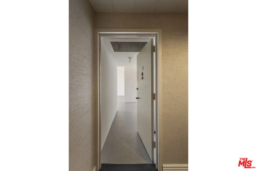 4411 Los Feliz Boulevard #202, Los Angeles, CA 90027 - #2