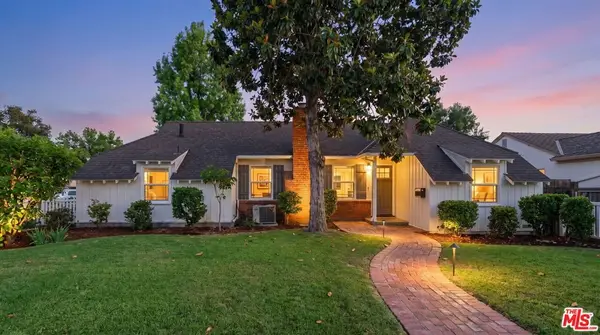 3330 Hermanos Street, Pasadena, CA 91107